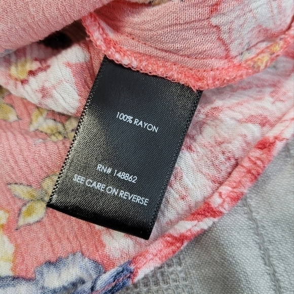 Torrid Floral Tank Top Adjustable Straps - Picture 6 of 9